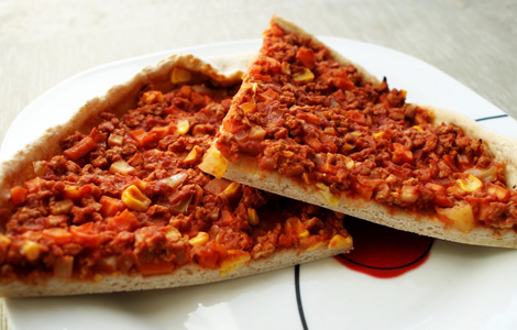 Bolognese Pizza